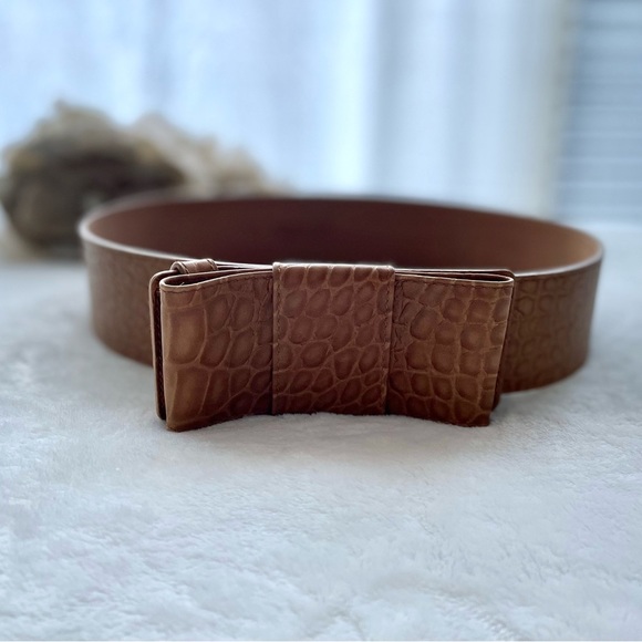 Michael Kors Designer Collection Leather Bow Accent Wide Belt - Picture 5 of 5